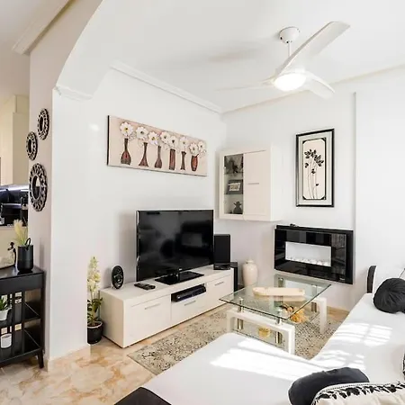 Holiday home Casa La Buganvilla - Playa Flamenca