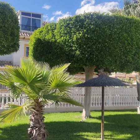Nyaraló Casa La Buganvilla - Playa Flamenca *