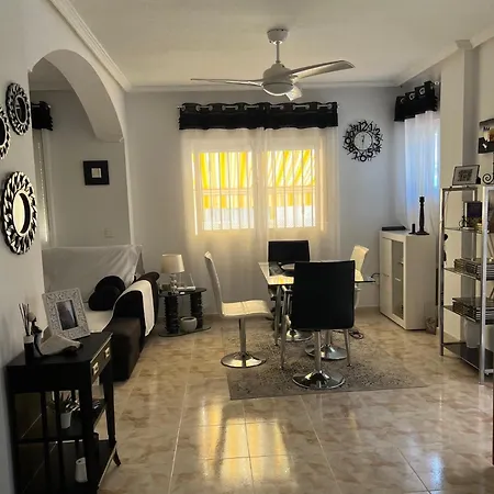 Casa La Buganvilla - Playa Flamenca Holiday home *