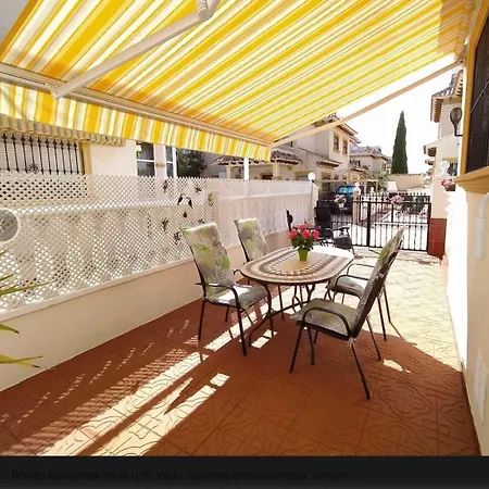 Casa La Buganvilla - Playa Flamenca *